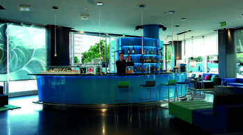 Hotel Bar